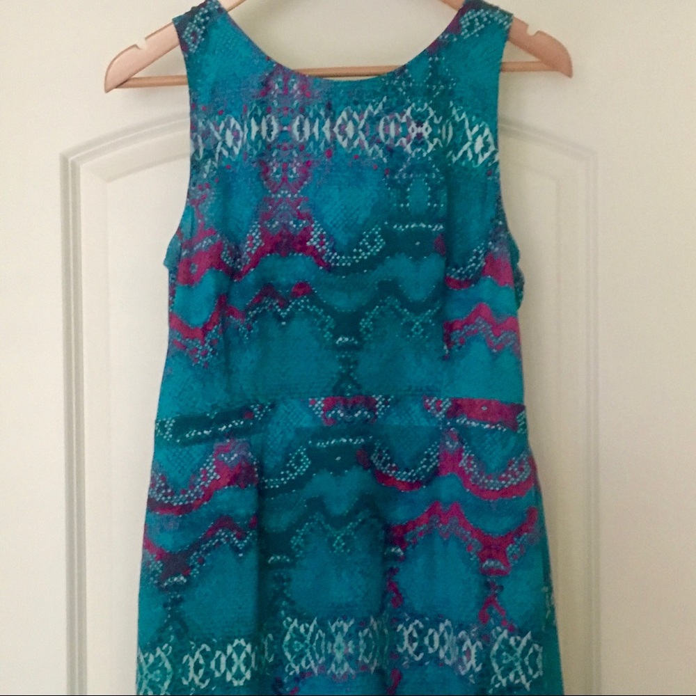 Sleeveless turquoise and fuchsia coral print dress